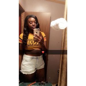 Meet your Posher, Briana